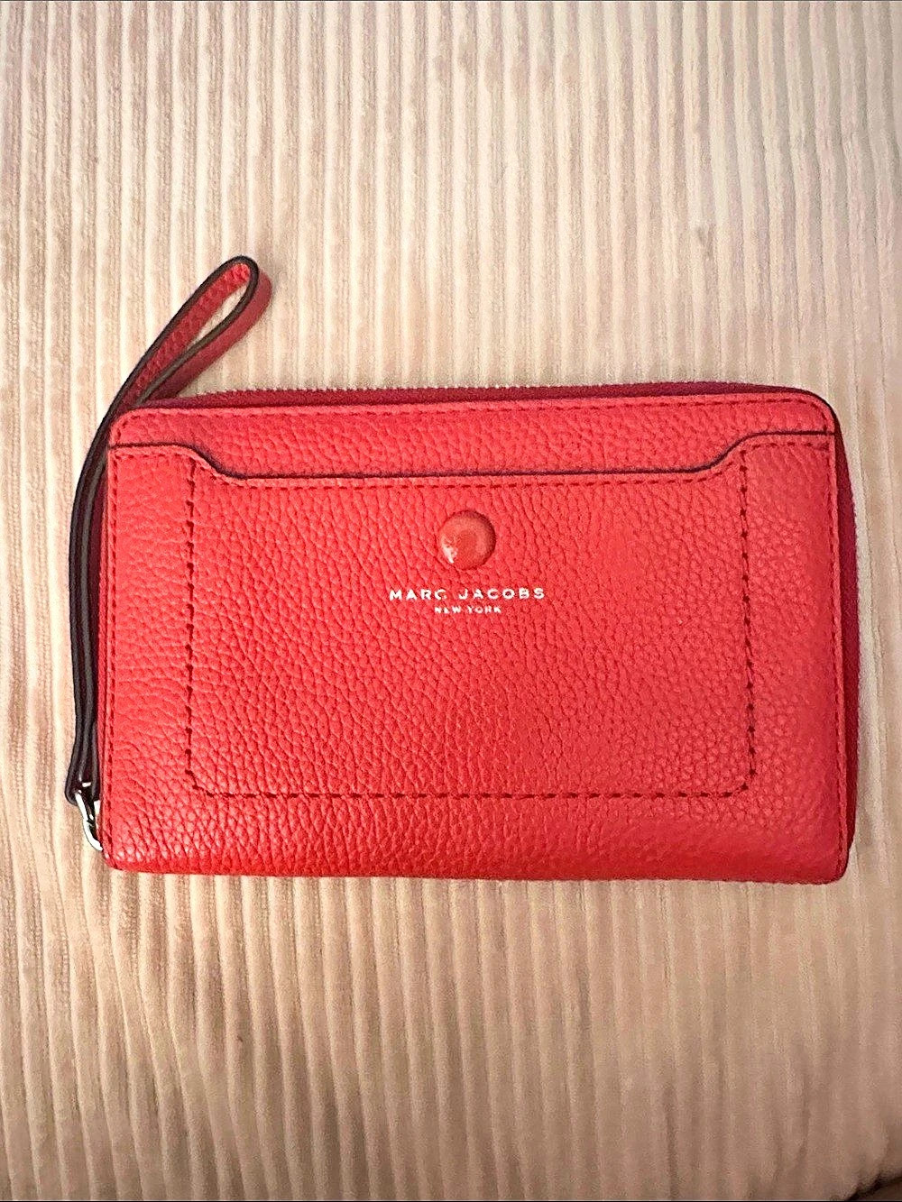 Marc Jacobs Leather Zip-Around Wallet Wristlet Red & Black